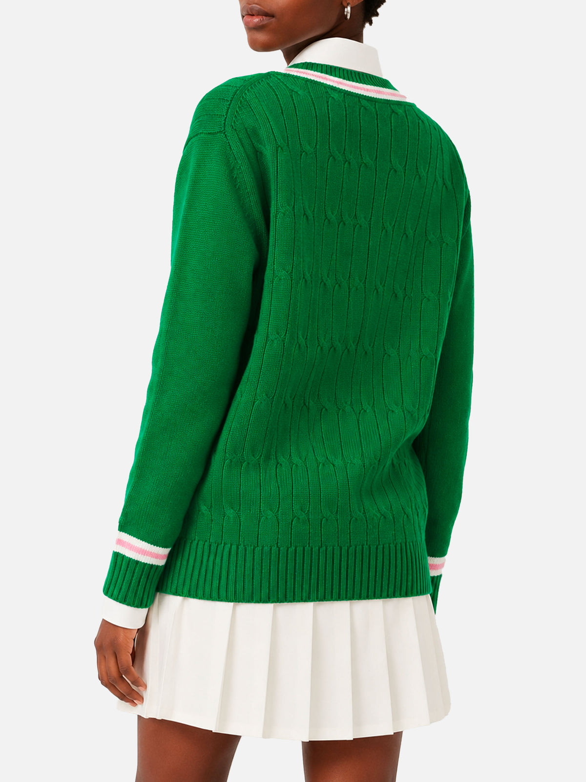 Suéter Roger trenzado verde con cuello de pico 