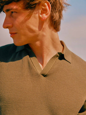 Sloan Mesh Poloshirt in Military Green aus hochwertiger High-Twist-Baumwolle 