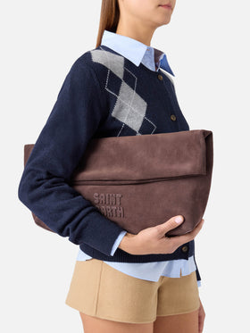 Braune Wildleder-Maxi pouch mit Logo-Patch 