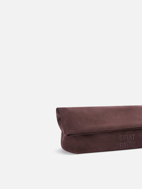 Pochette Maxi marrone in camoscio con patch logo