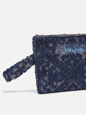 Weich strukturierter getufteter Beutel