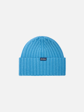 Wengen Jr beanie in cashmere blend in light blue with Snoopy patch and embroidery