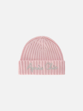 Pink Wengen beanie with Après Chic embroidery