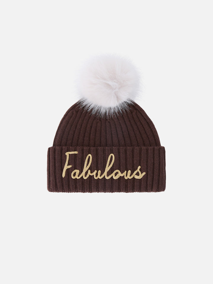 Gorro Wengen marrón con pompón y bordado Fabulous 