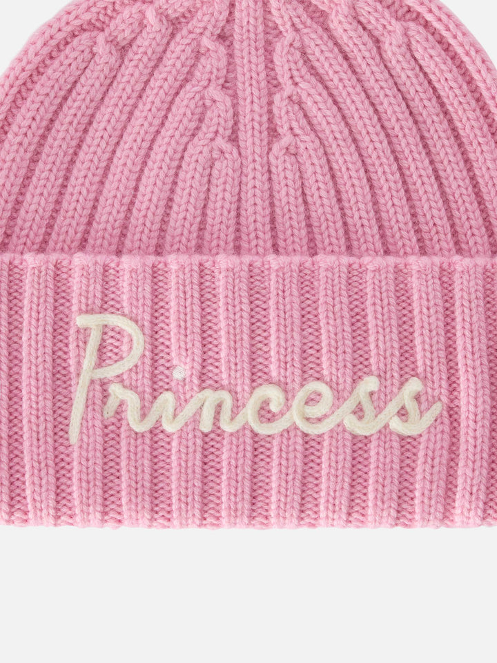 Rosafarbene Wengen-Mütze mit Princess-Stickerei 