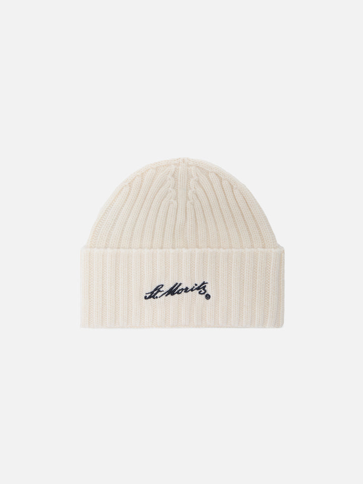 Wengen beanie in cashmere in white with St. Moritz embroidery