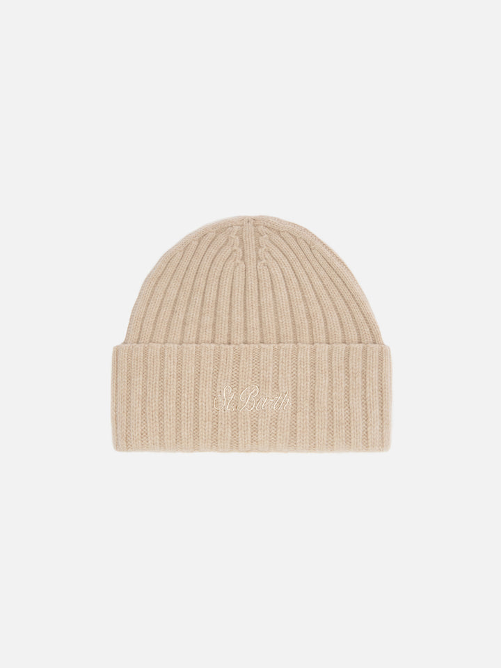 Wengen beanie in beige wool with St. Barth embroidery on the turn-up
