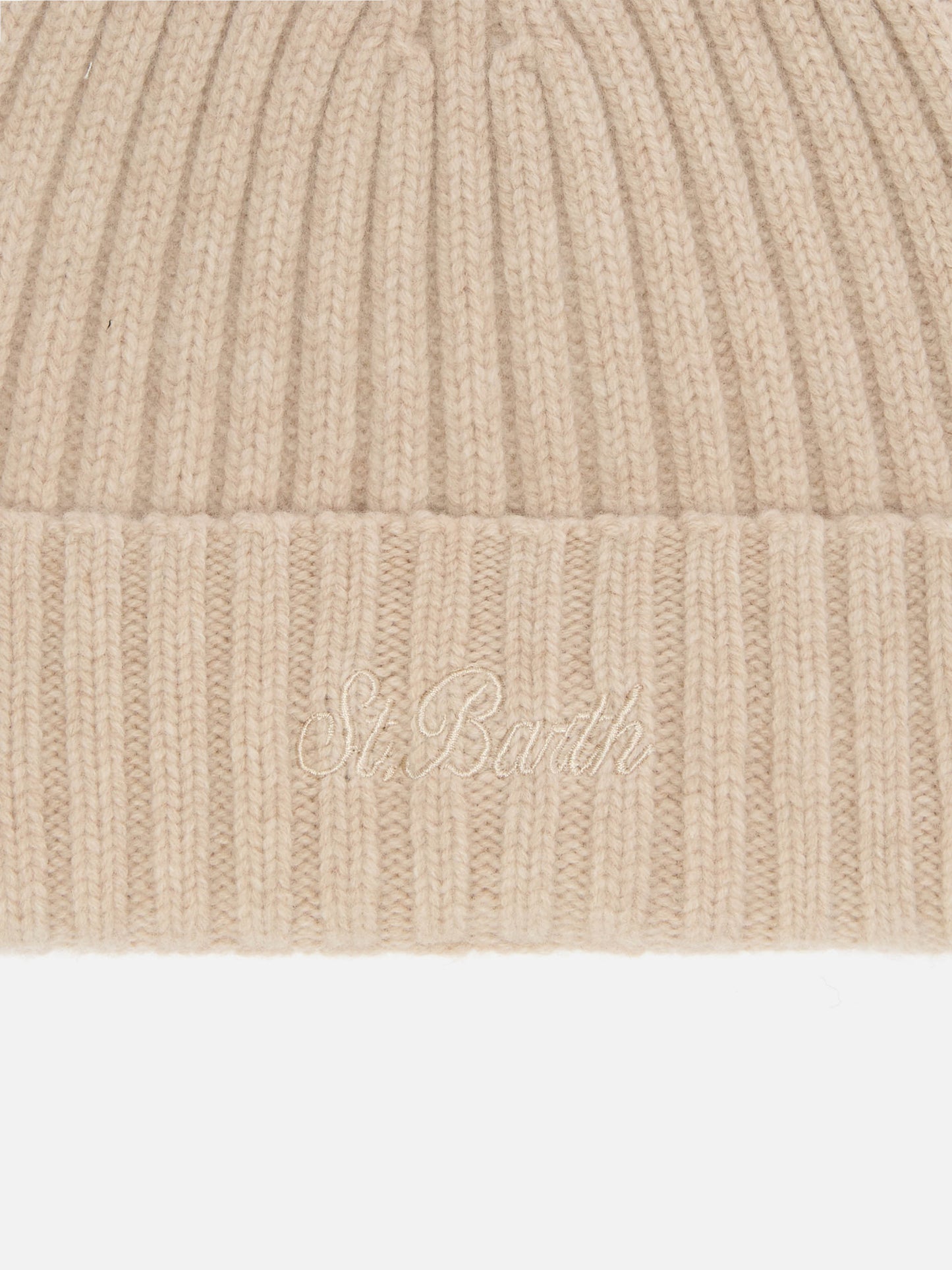 Wengen beanie in beige wool with St. Barth embroidery on the turn-up