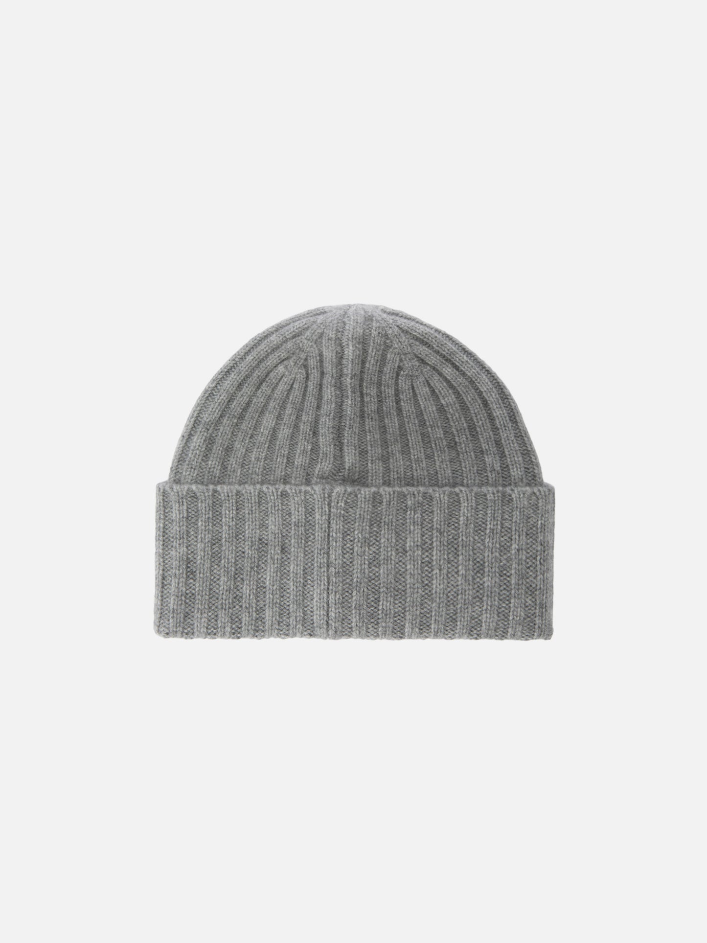 Wengen beanie in grey cashmere with St. Barth embroidery on the turn-up