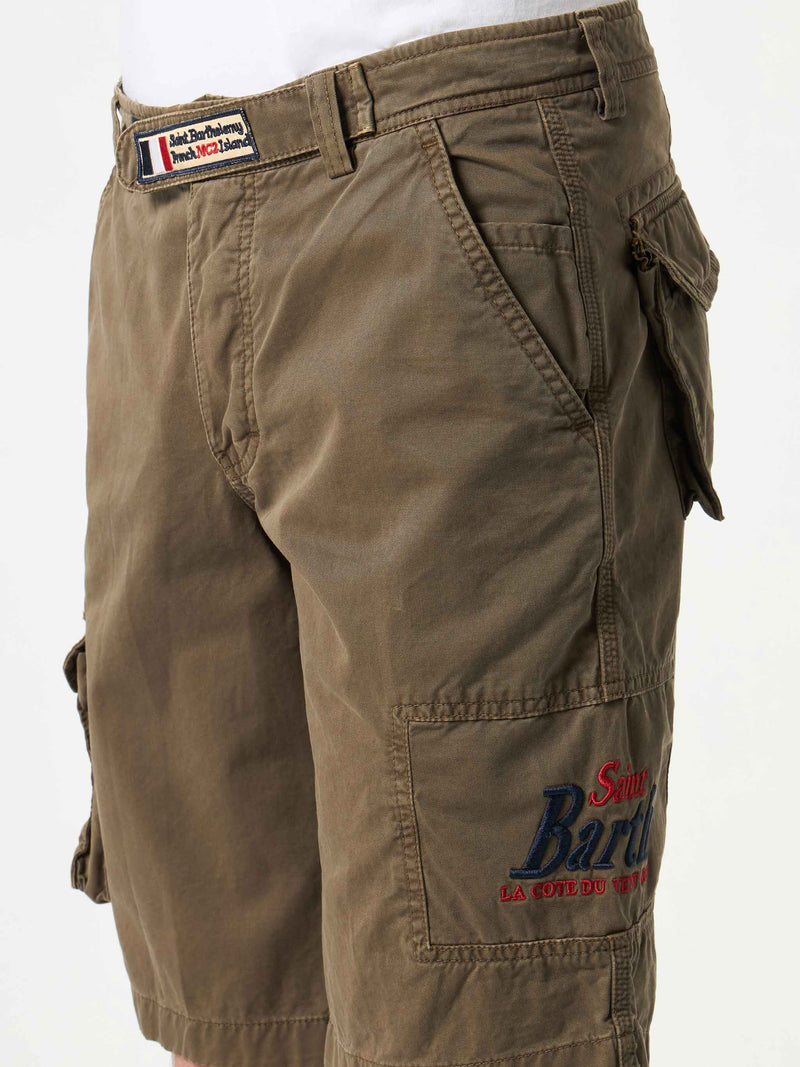 Man brown cargo bermuda with pockets