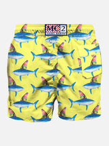 Mittellange Badeshorts mit Hai-Print