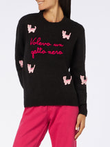 Woman crewneck soft sweater with cats crochet patch and Volevo un Gatto Nero embroidery