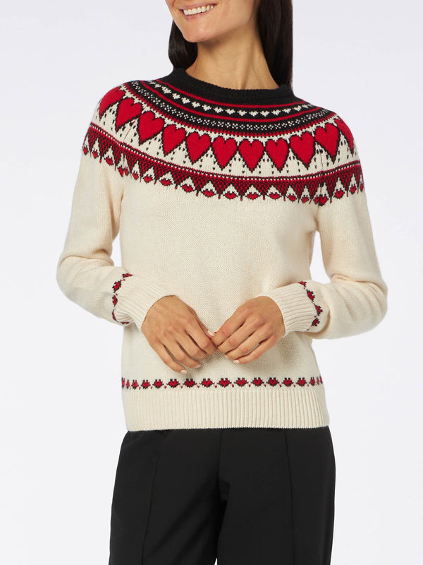 Weißer Damenpullover mit Rundhalsausschnitt und Fair-Isle-Herzdruck