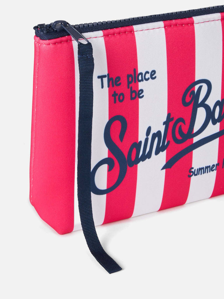 Aline Scuba-Pochette mit fuchsiafarbenem Streifendruck