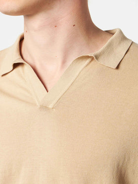 Polo Sloan in maglia beige senza bottoni