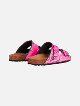 Woman sandals with pink bandanna print