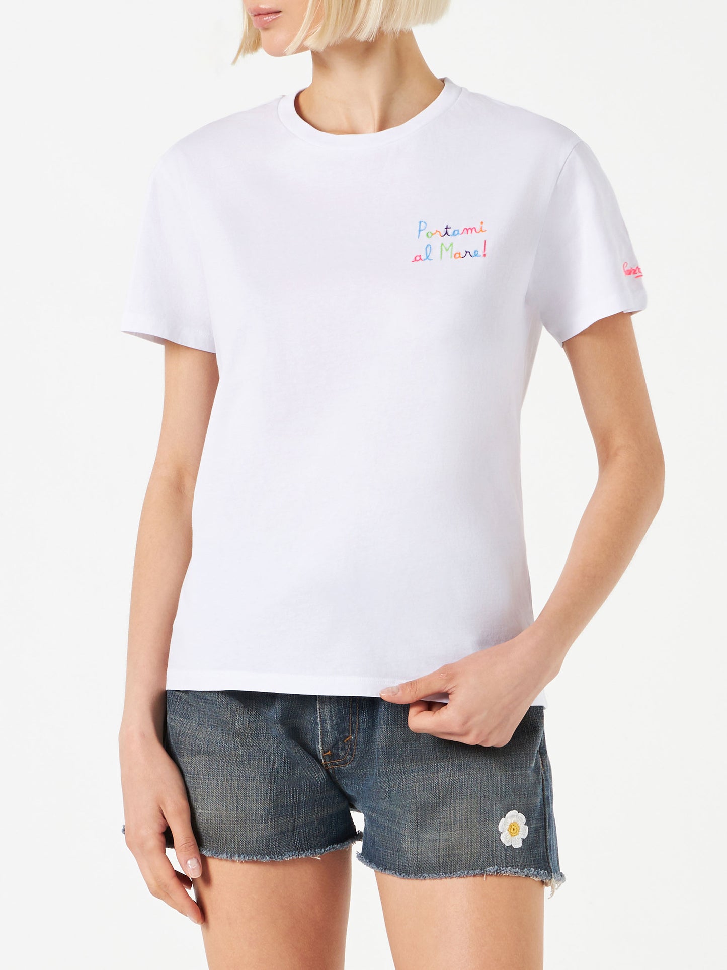 T-shirt da donna in cotone con ricamo Portami al mare!