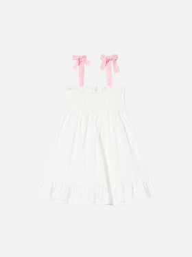 Weißes Mädchenkleid