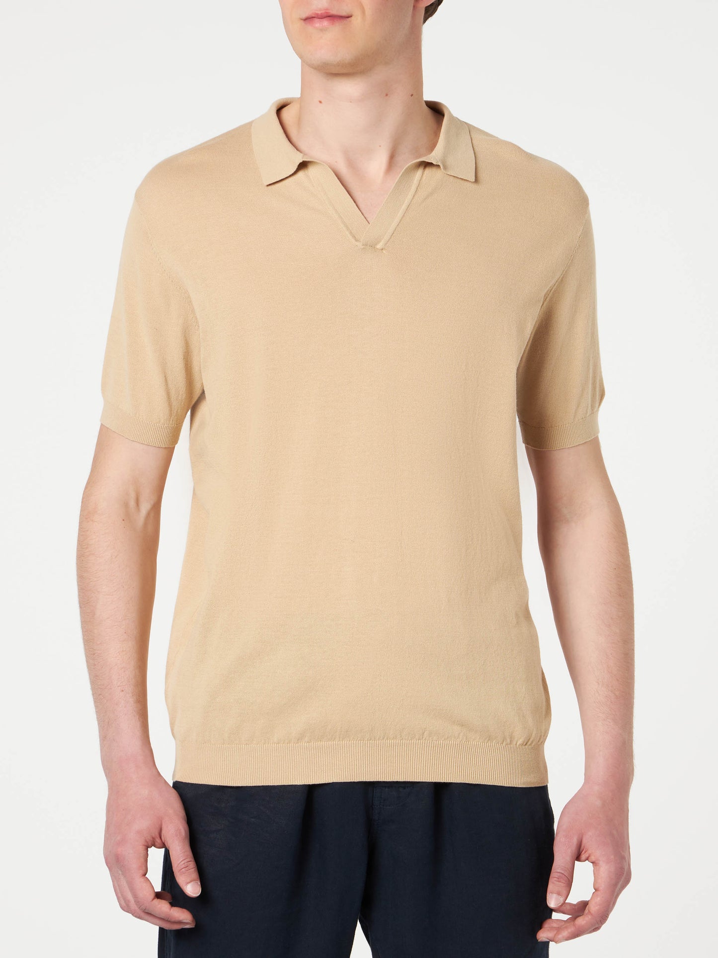 Polo Sloan in maglia beige senza bottoni
