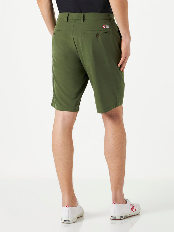 Man military green bermuda